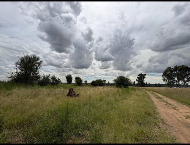 1,995M² VACANT LAND FOR SALE IN VAALPARK